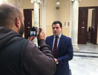 Ελεύθερος παρά τα 16 χρόνια κάθειρξης ο συζυγοκτόνος του Σοφικού (βίντεο)